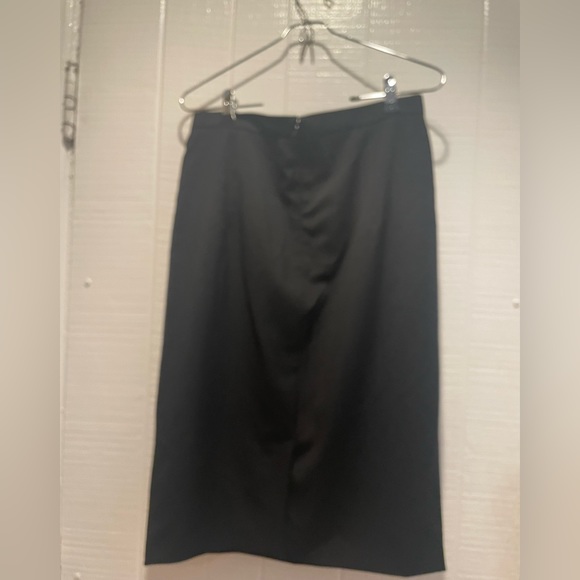 Burberry Classic Black Pencil Skirt NWT - Picture 6 of 11
